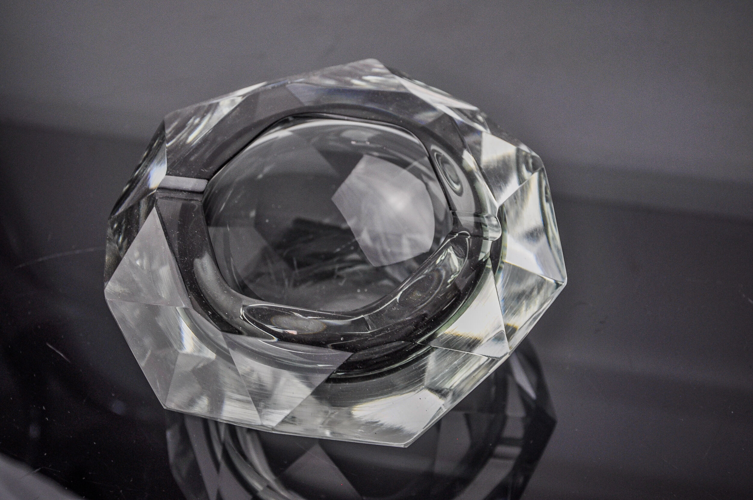 Ashtray Sommerso grey by seguso, faceted glass, murano, italy, 1970