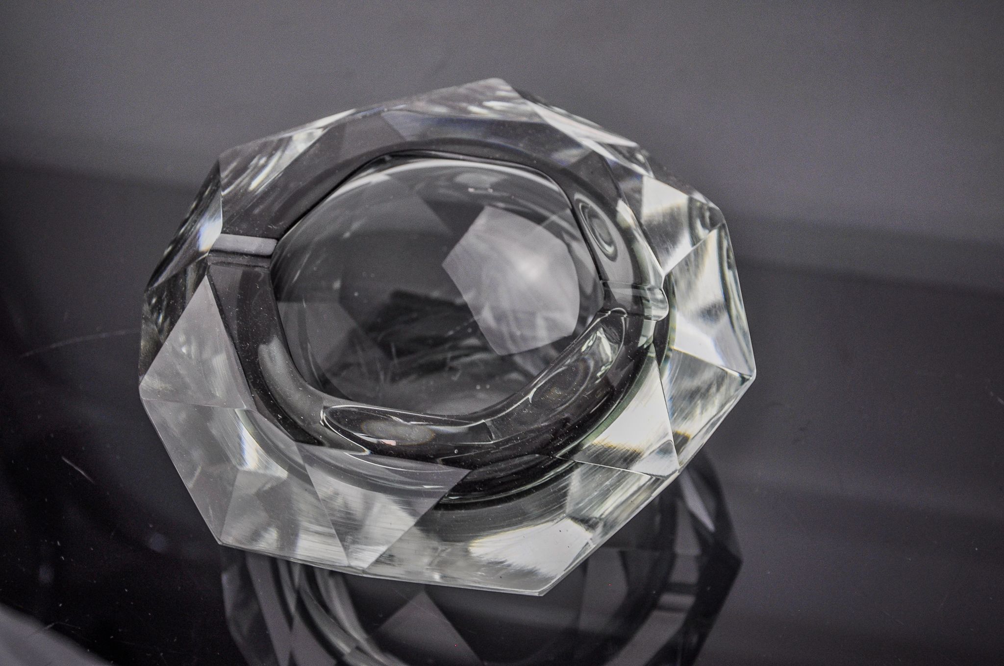 Ashtray Sommerso grey by seguso, faceted glass, murano, italy, 1970