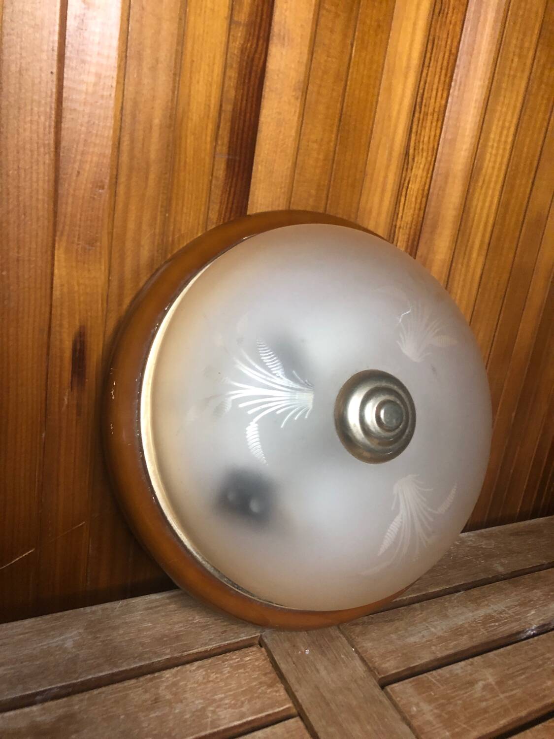 Old engraved glass ceiling light + vintage brown metal contour