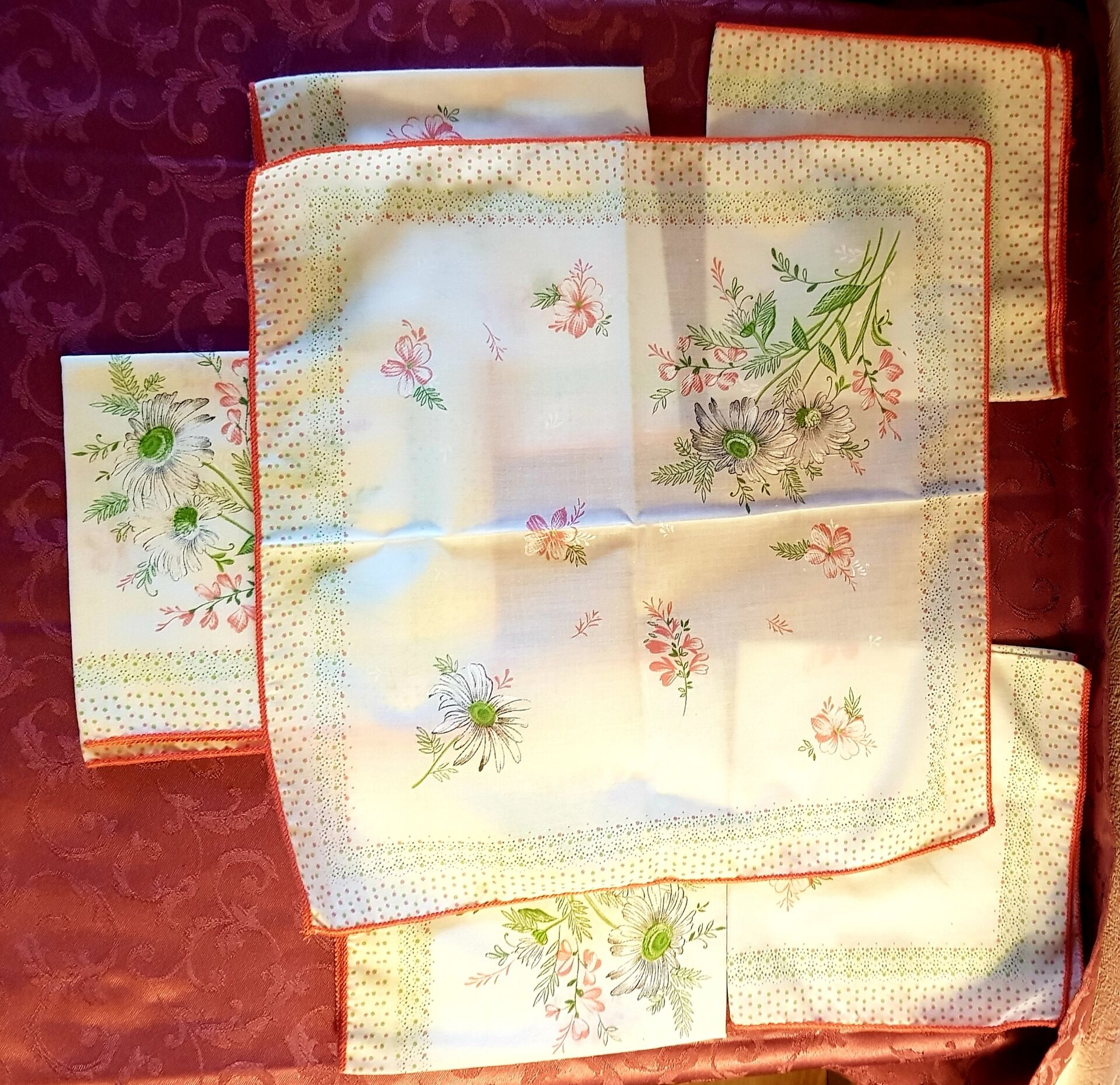 Set of 6 square table napkins