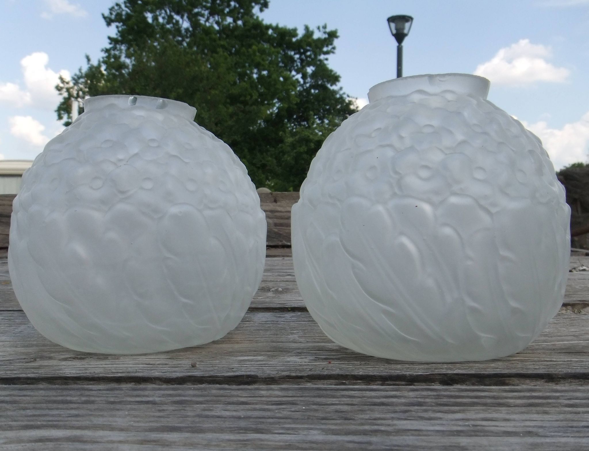 Vase boule art déco paire décor fleurs et feuilles