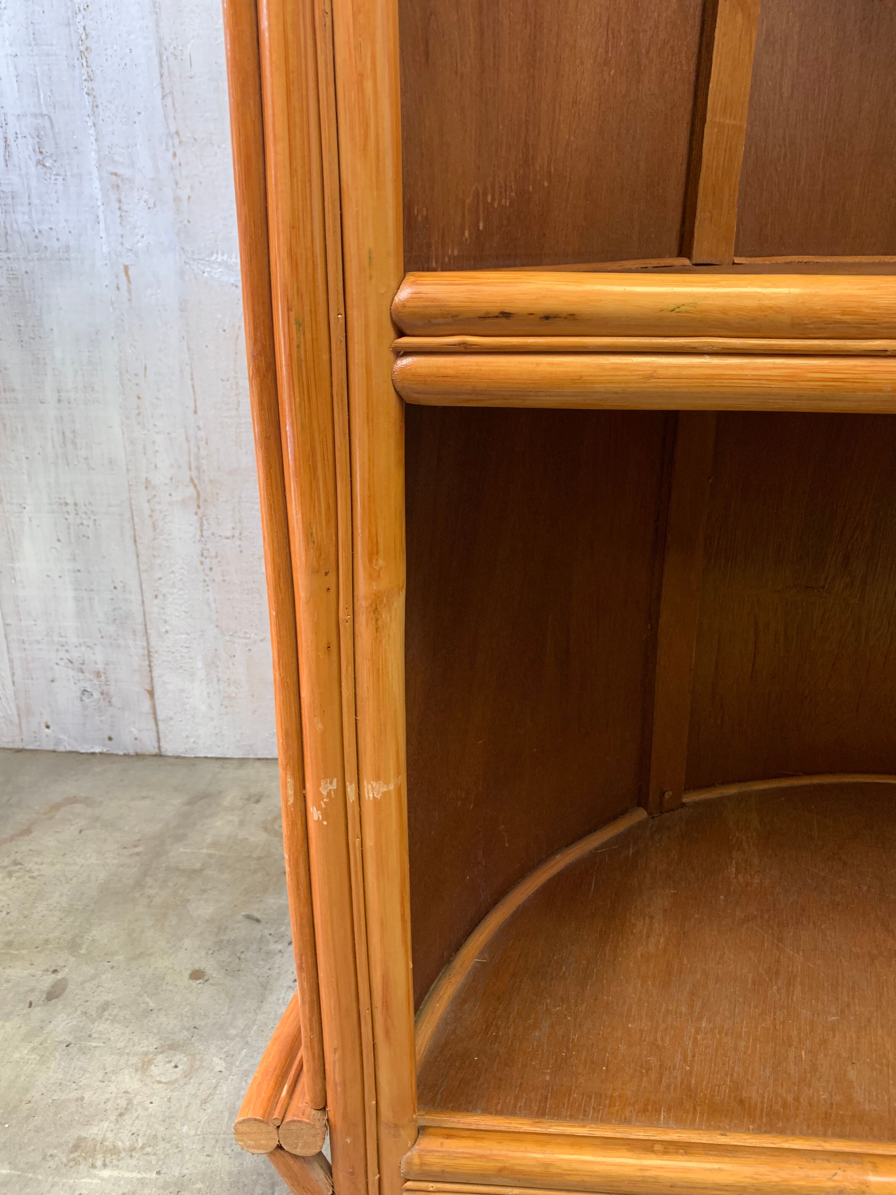Vintage rattan bar