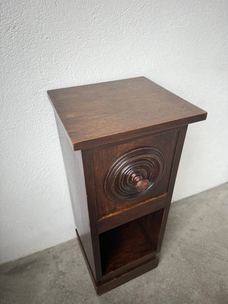 Dudouyt bedside table, oak, 1940.