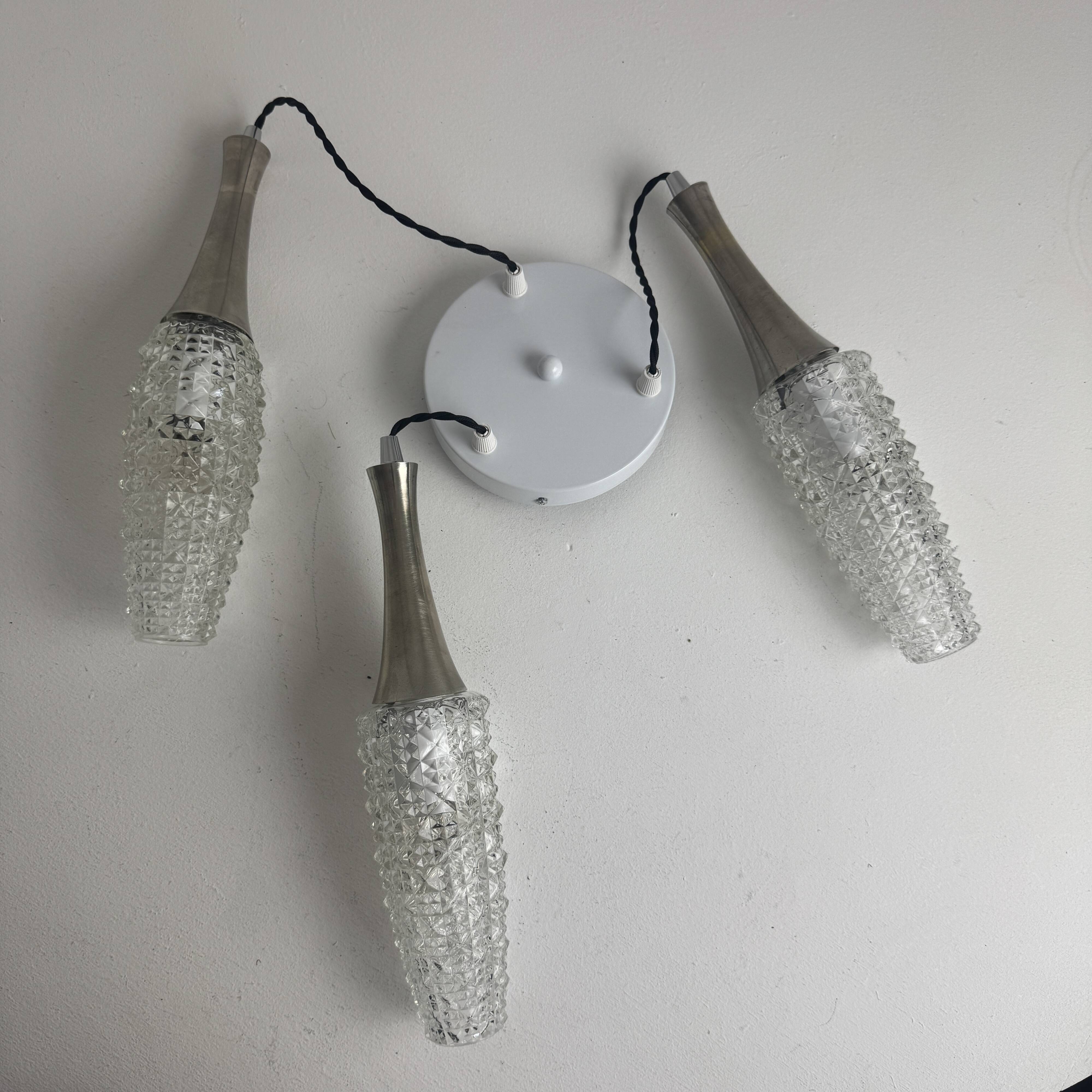 ANTIQUE CASCADE 3-BULB VINTAGE CHANDELIER