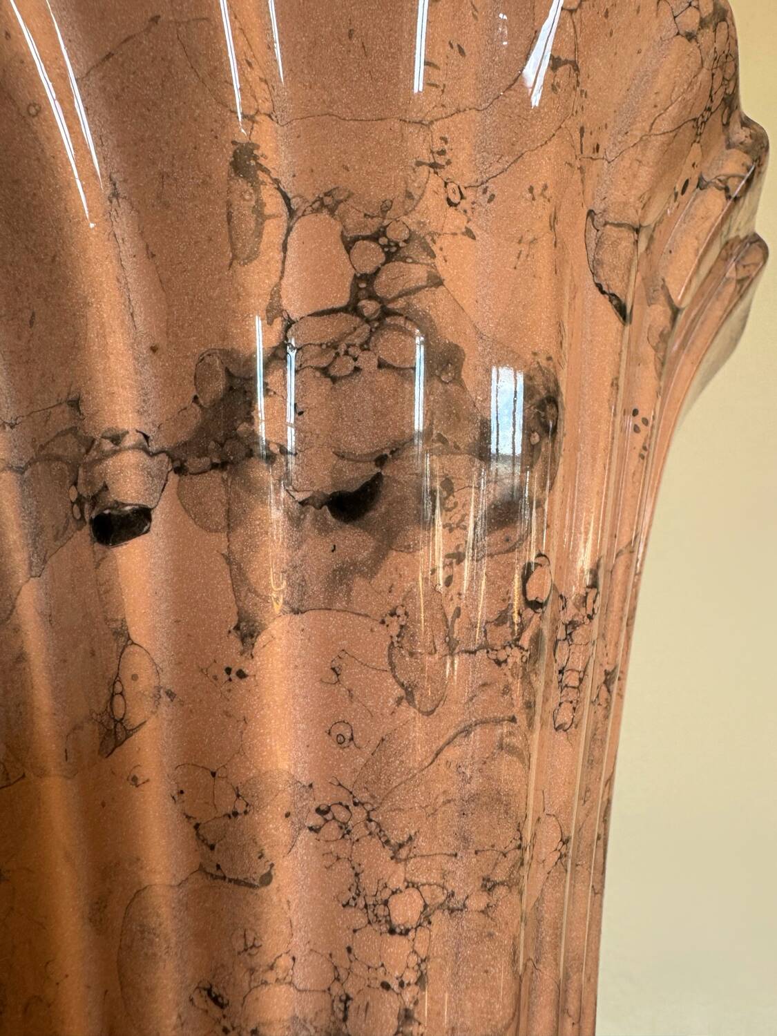 Art Deco ceramic vase in pink marble style