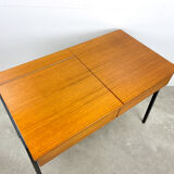 Retro minimalistic desk