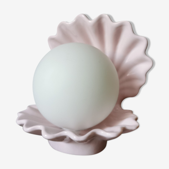 Opaline shell lamp