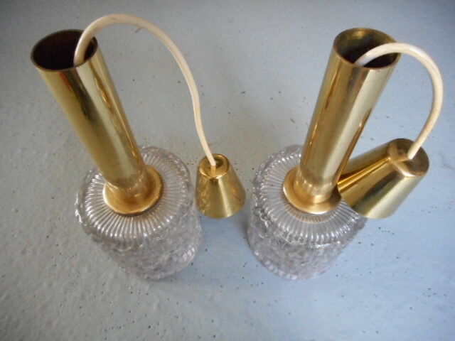 Pair of brass suspensions