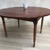 Large table round in rabats in vintage massive oak