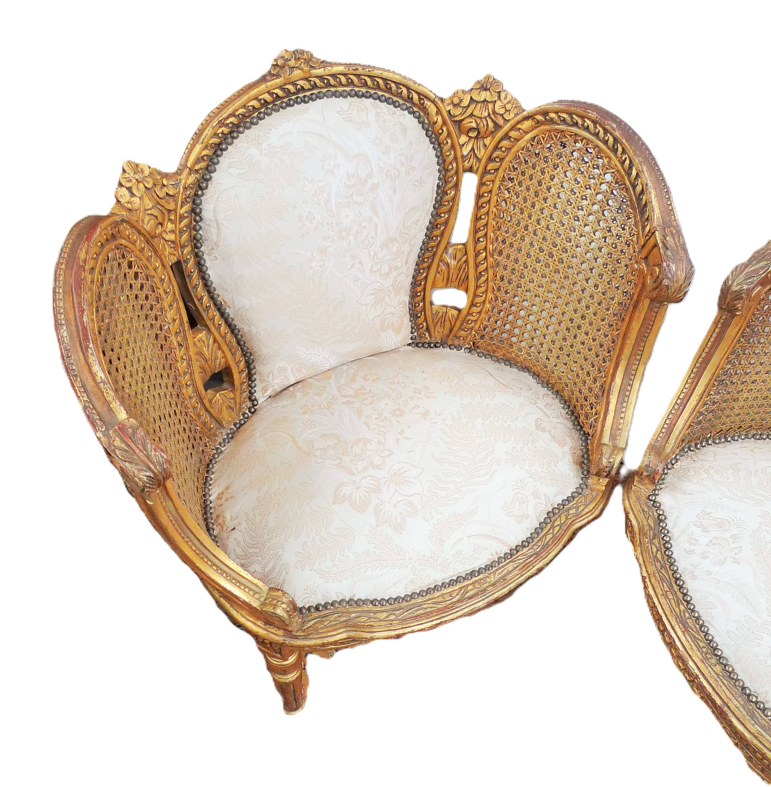 Paire de fauteuils corbeille
