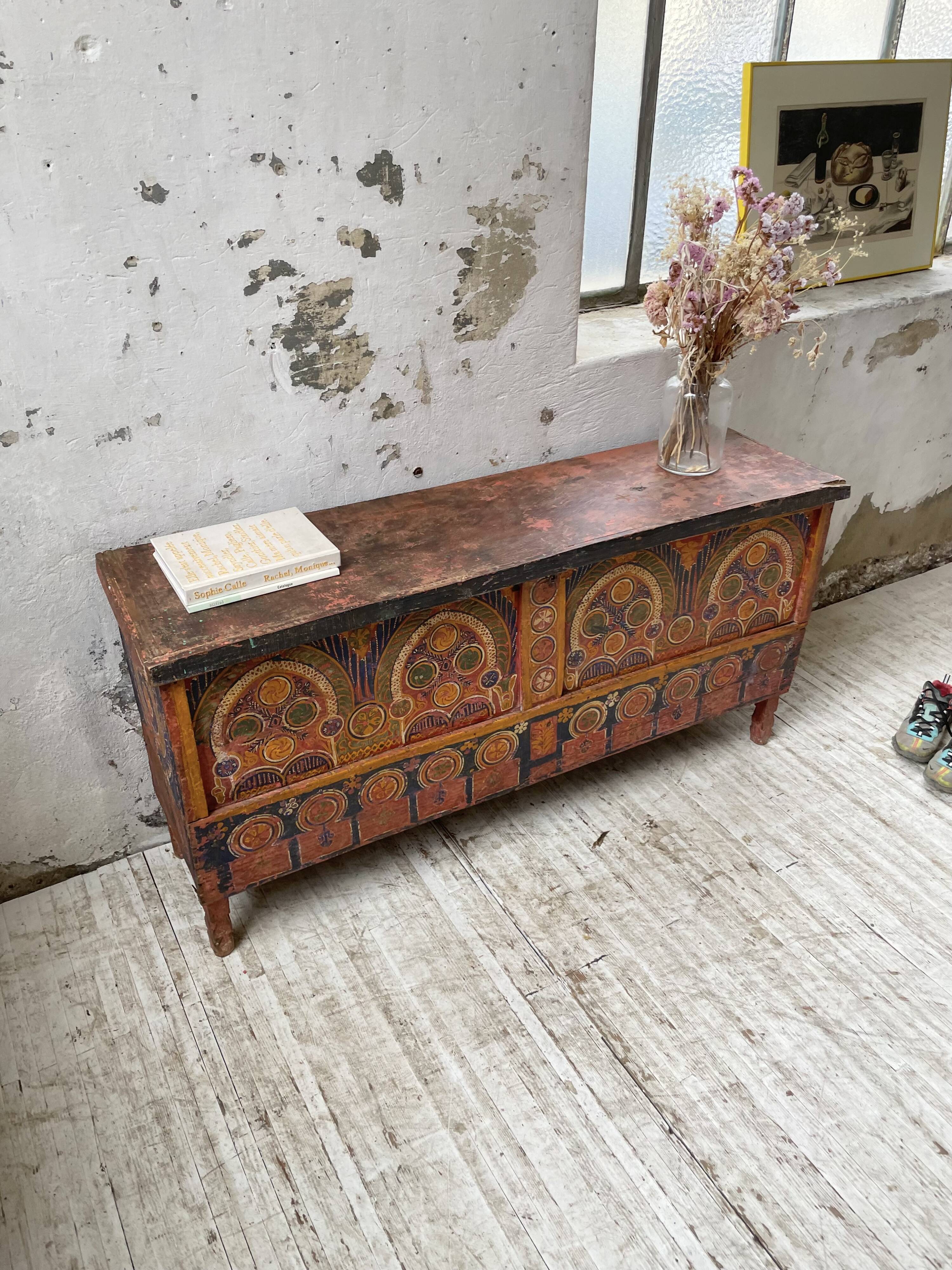Coffre de mariage marocain polychrome années 50