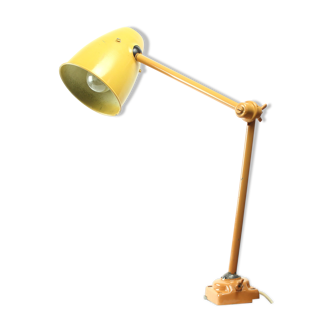 Lampe de bureau métallique jaune années 1960