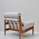 Scandinavian Lounge Armchair by Eric Merthen, 1960s – Reupholstered in Whit