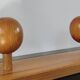 Wall-mounted coat rack with 3 ball hooks in solid pine – Scandinavian design