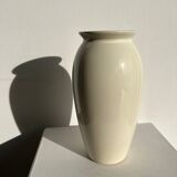 Oblong vase in white ceramic Vintage Habitat