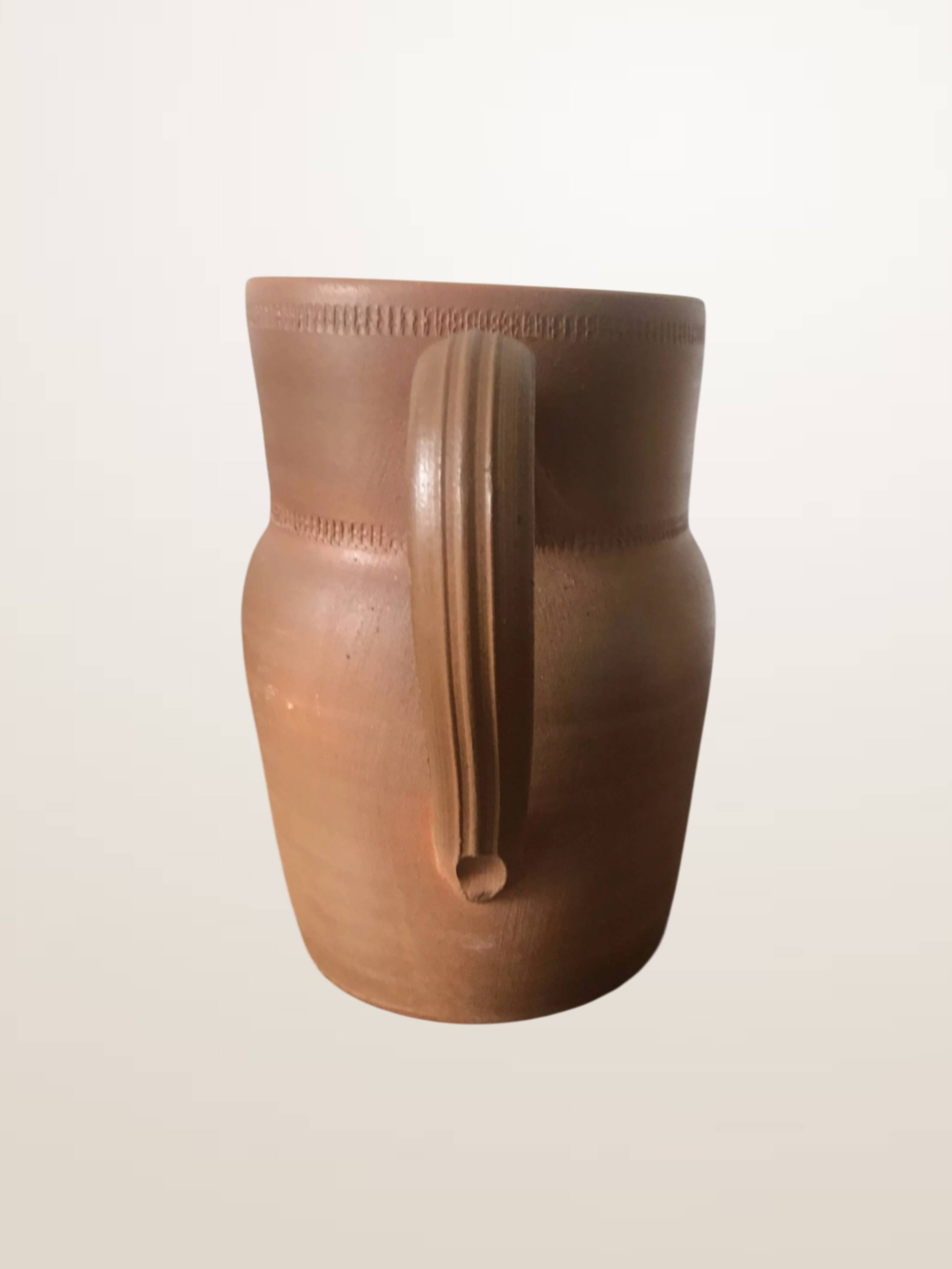 Set of 3 matte stoneware jugs