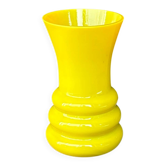 Scandinavian vase, opaline green, lemon yellow – attributed to Erik Höglund – 17 cm