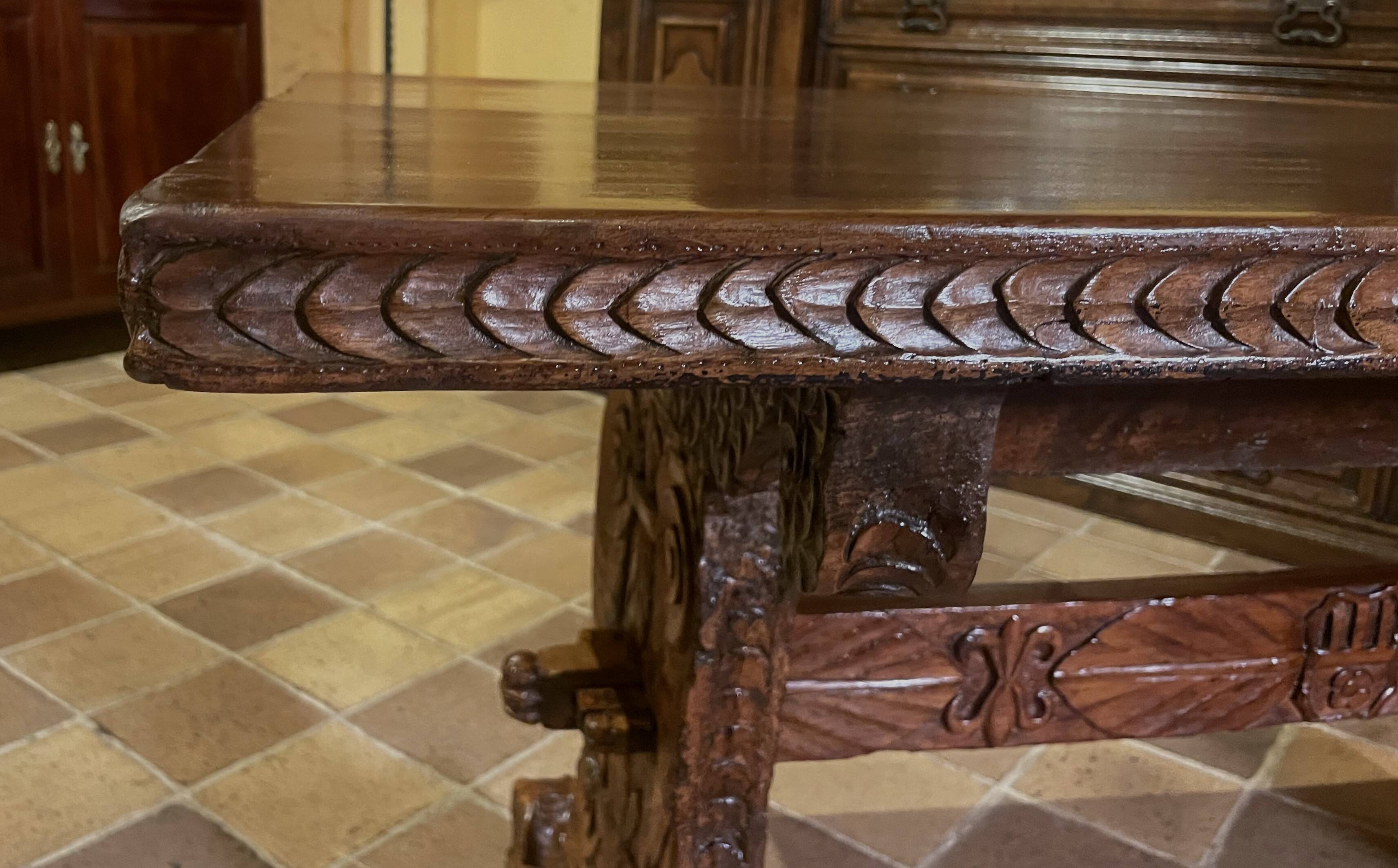 16th Century Italian Renaissance Walnut Table - Florence