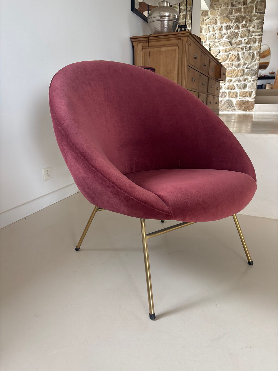 Kaolin armchair