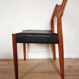 Suite of 4 Scandinavian style chairs