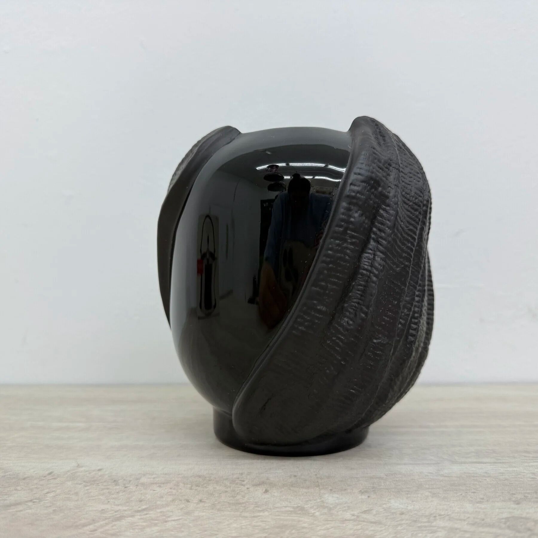 Rosenthal vase black porcelain Johan van Loon, 1980s