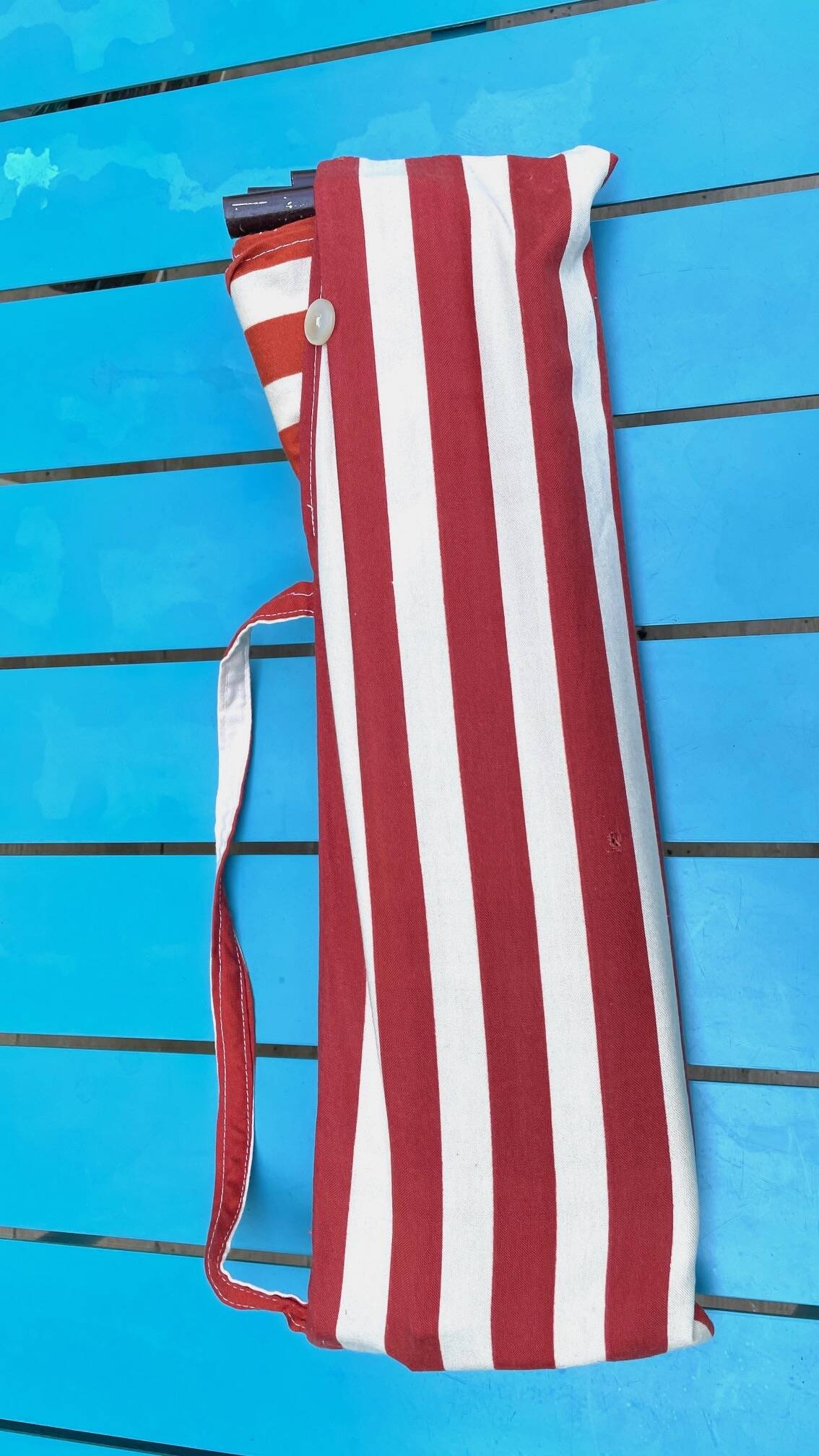 Vintage foldable nomadic deckchair