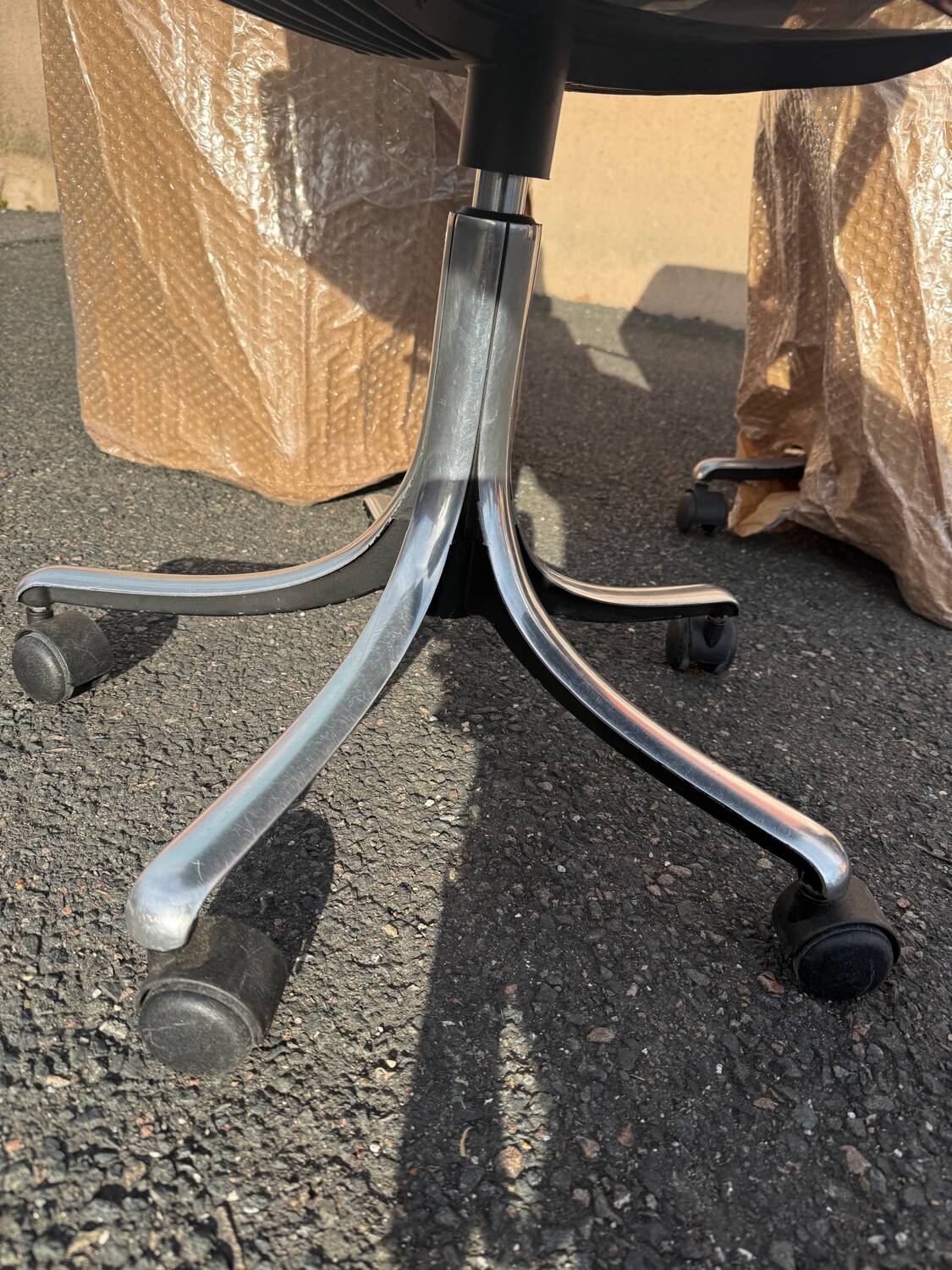 Tecno Modus Armchair