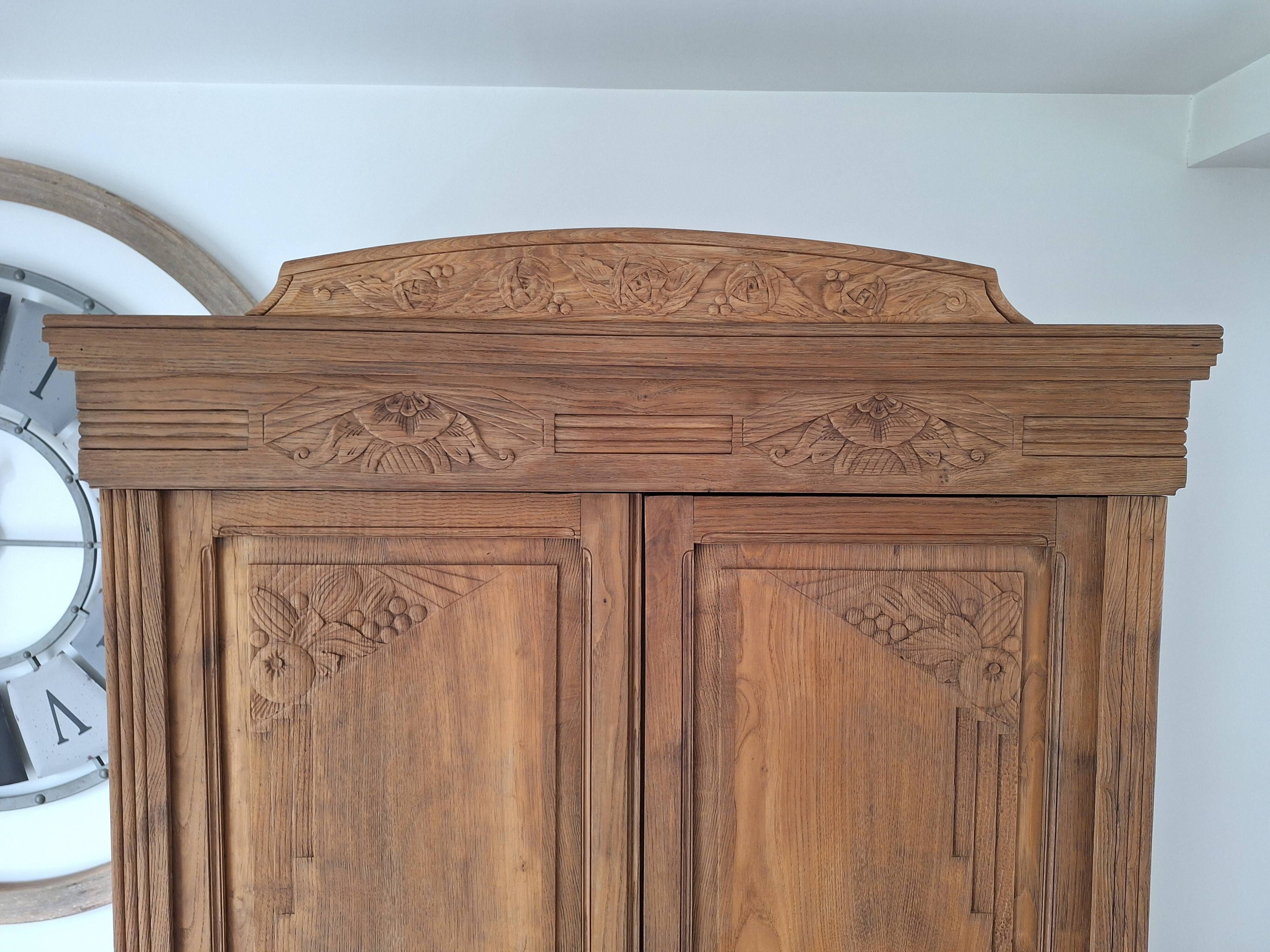 Wardrobe, oak linen cupboard from 1920.