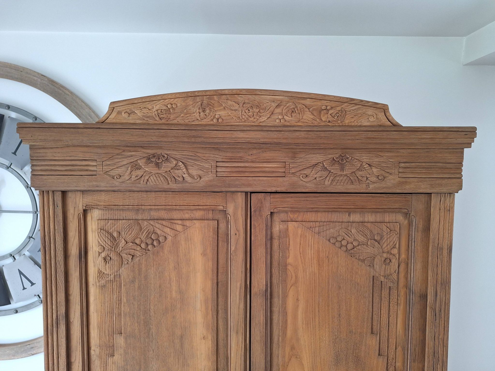 Wardrobe, oak linen cupboard from 1920.