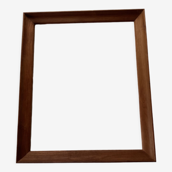 Empty frame in simple vintage wood Total dimension: height -67,5cm- width -57cm- depth -4cm