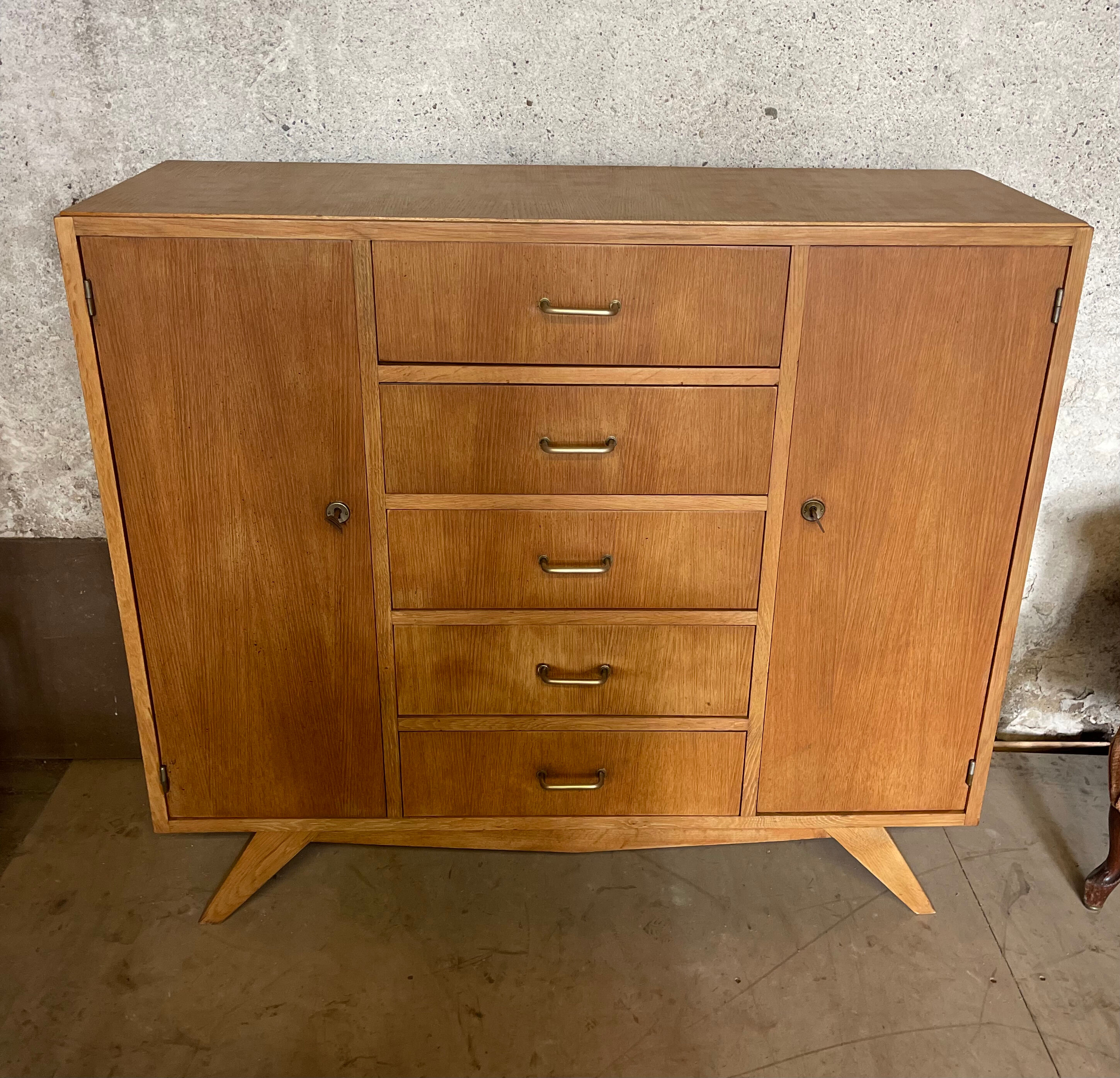 Wardrobe chest of drawers