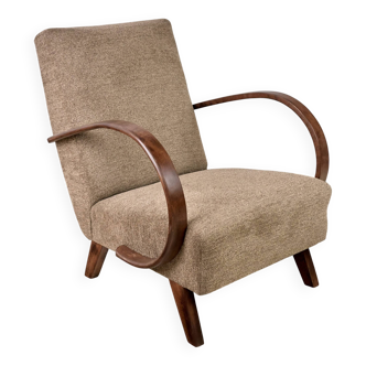 H 410 Armchair designed by Jindrich Halabala, 1940s, Czechoslovakia