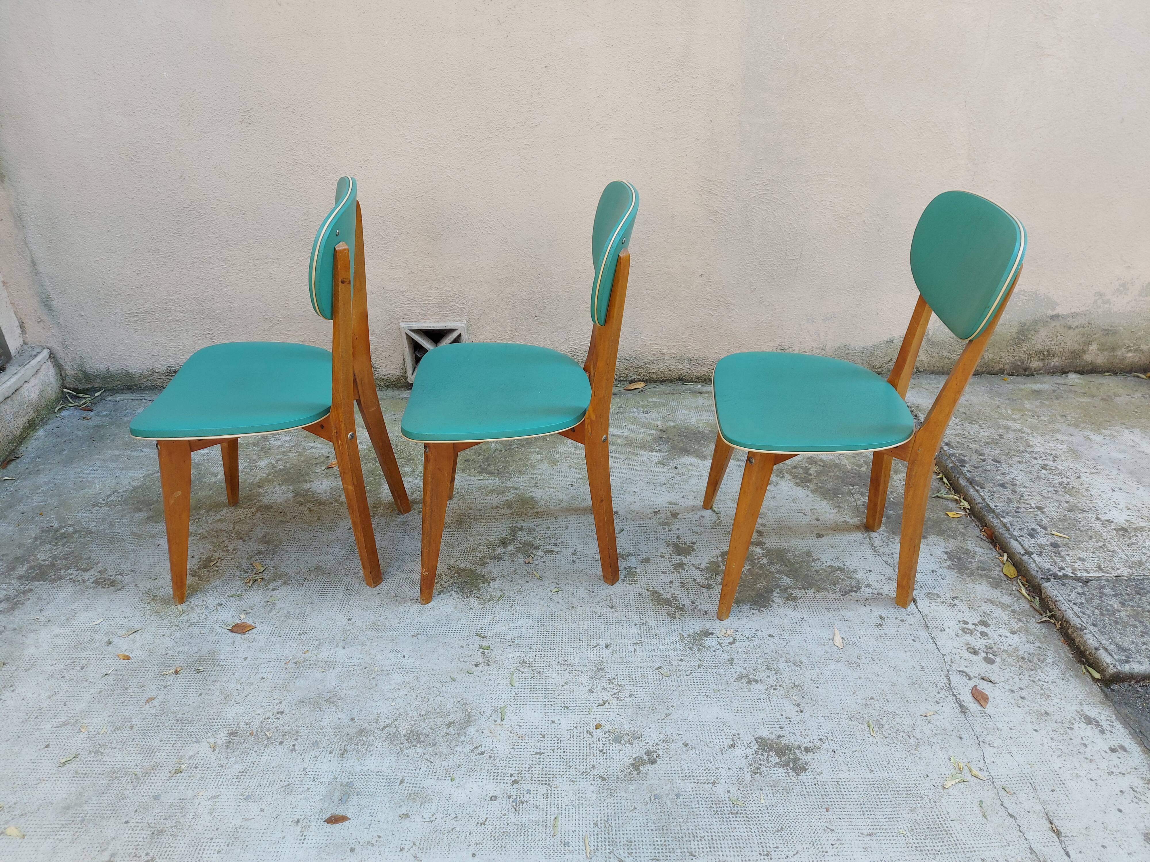 3 chaises vintages, assise et dossier en skaï