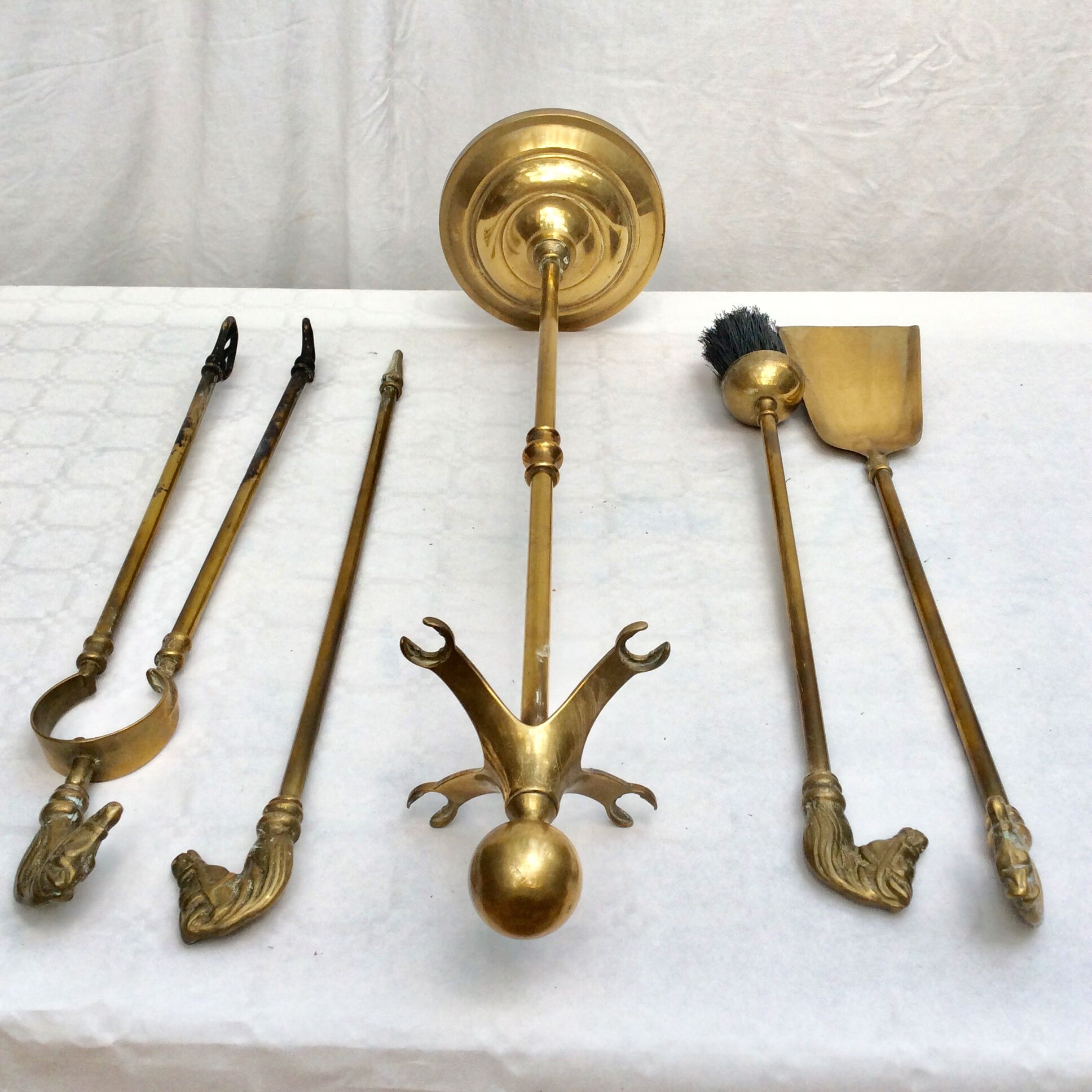 Servant of brass fireplace four utensils and support dimension: height -63cm- D-17cm-