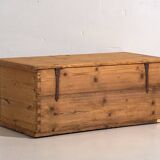 Antique storage trunk (c.1920)