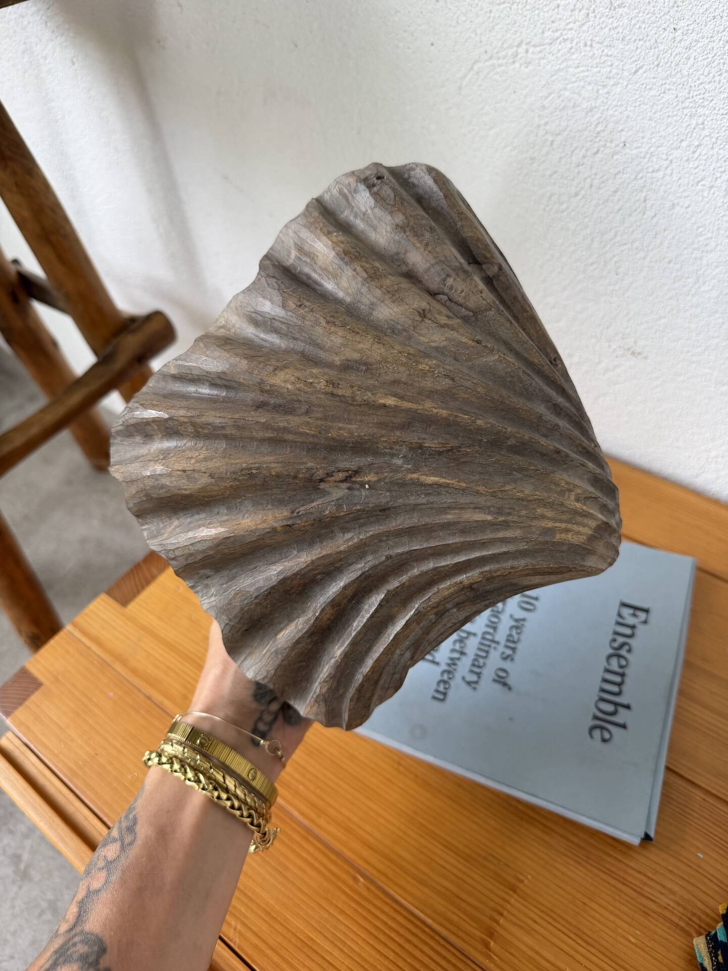 Brutalist wood shell sculpture box 1900