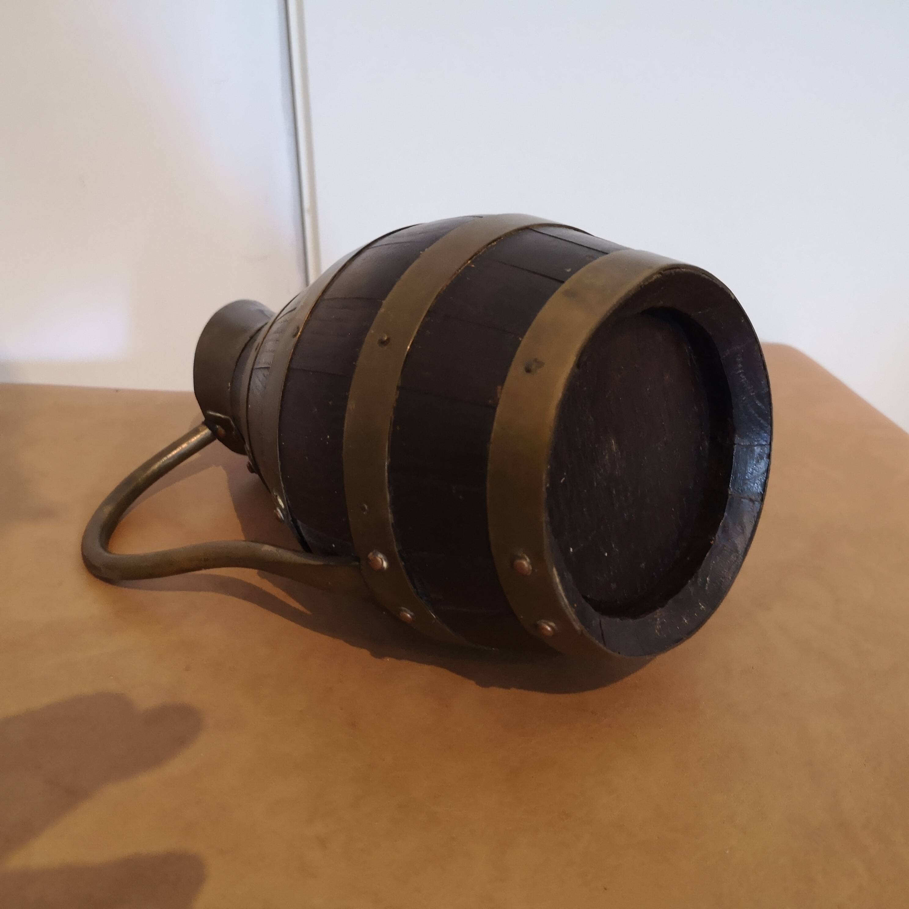 Ancien pichet a vin cidre en bois signé lestage tonnelier de nancy france