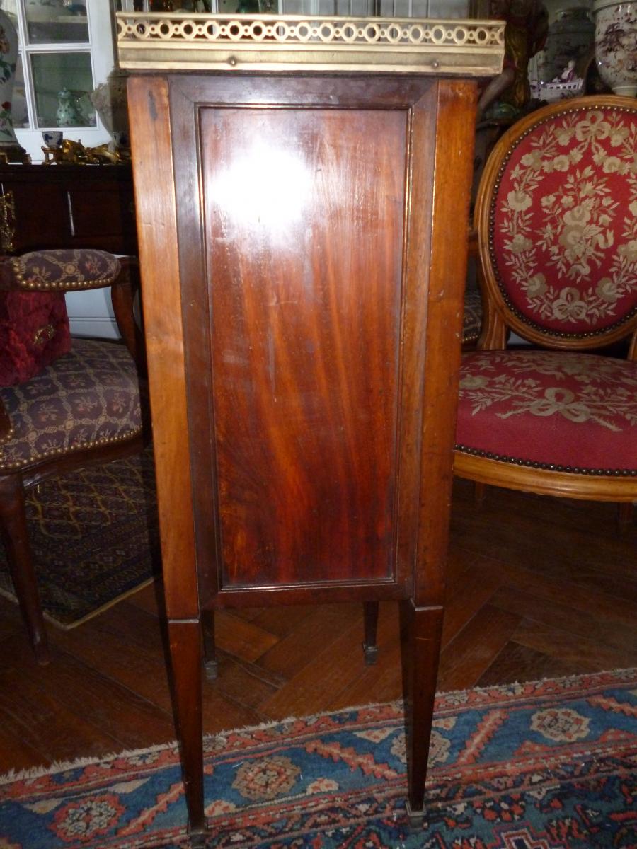 Paire de petites commodes époque XIX e