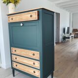 Green office secretary