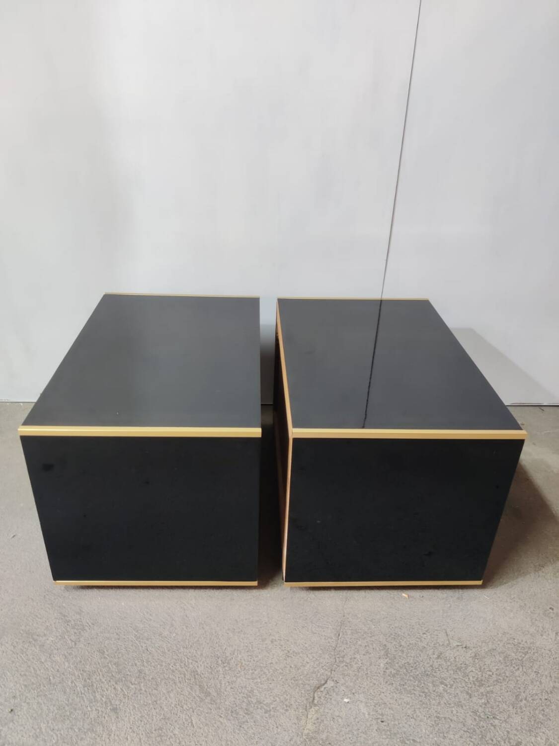 Pair of Italian nightstands, 1970/1980