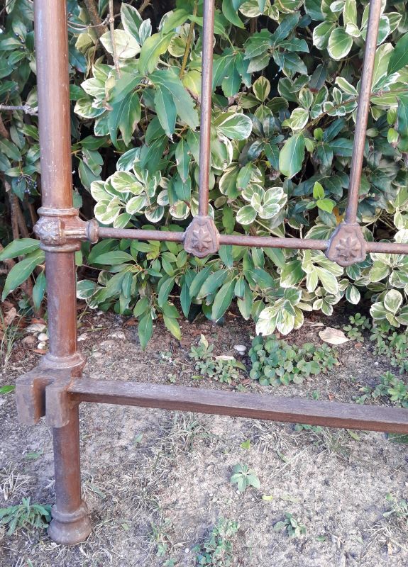 Napoleon III headboard in iron and brass L127xH139