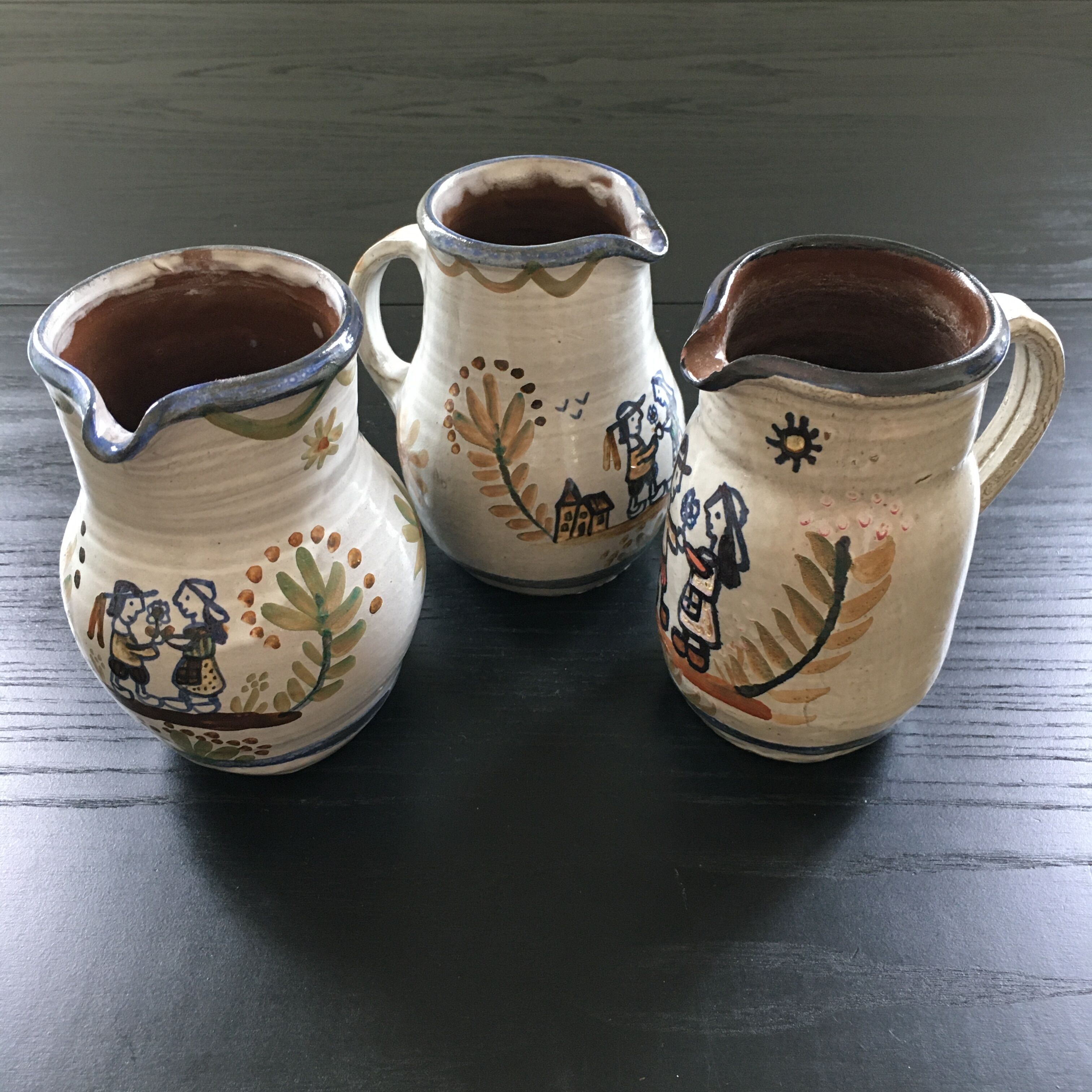 Lot 3 cider pitchers Breton décor