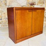 Low buffet, vintage teak storage unit by Hulsta, circa 1970s.