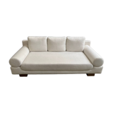 Canapé 3 places Omnight par NV Gallery en tissu bouclette blanche