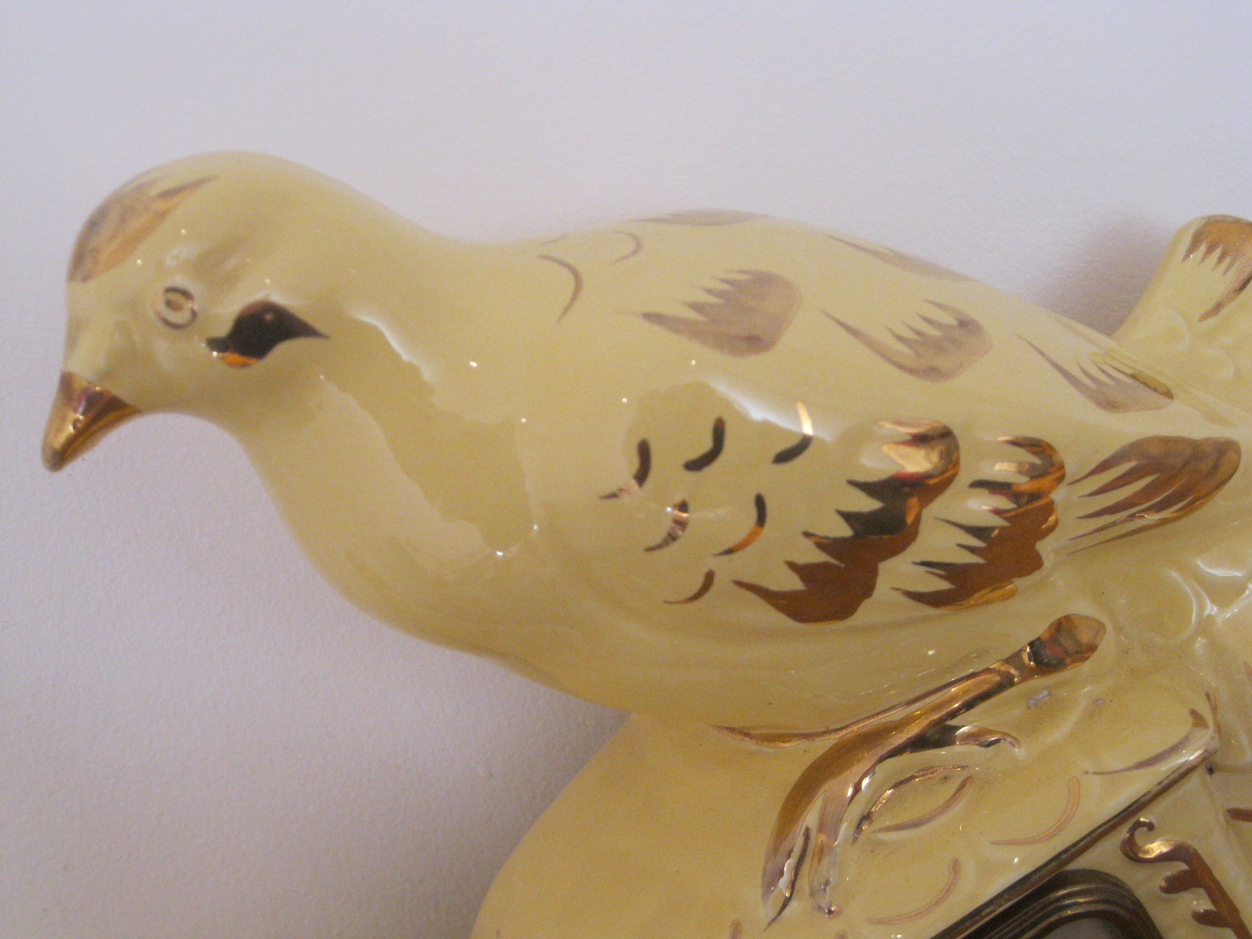 Art deco pendulum decorative ceramic doves