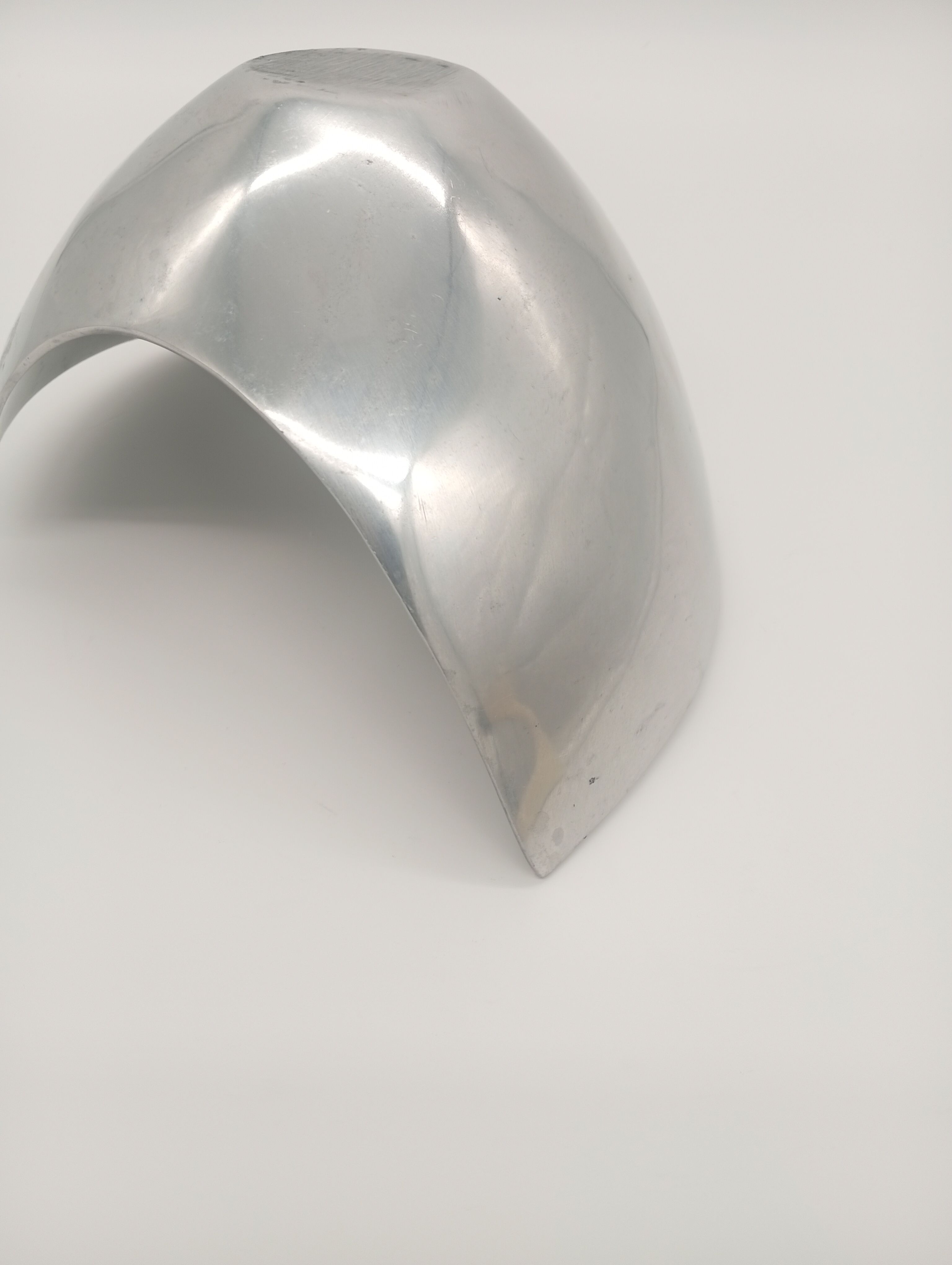 Vintage Coupe Post-Modernist Aluminium 1980s minimalist design
