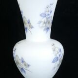 Vintage vintage floral decoration opaque glass vase 50 years