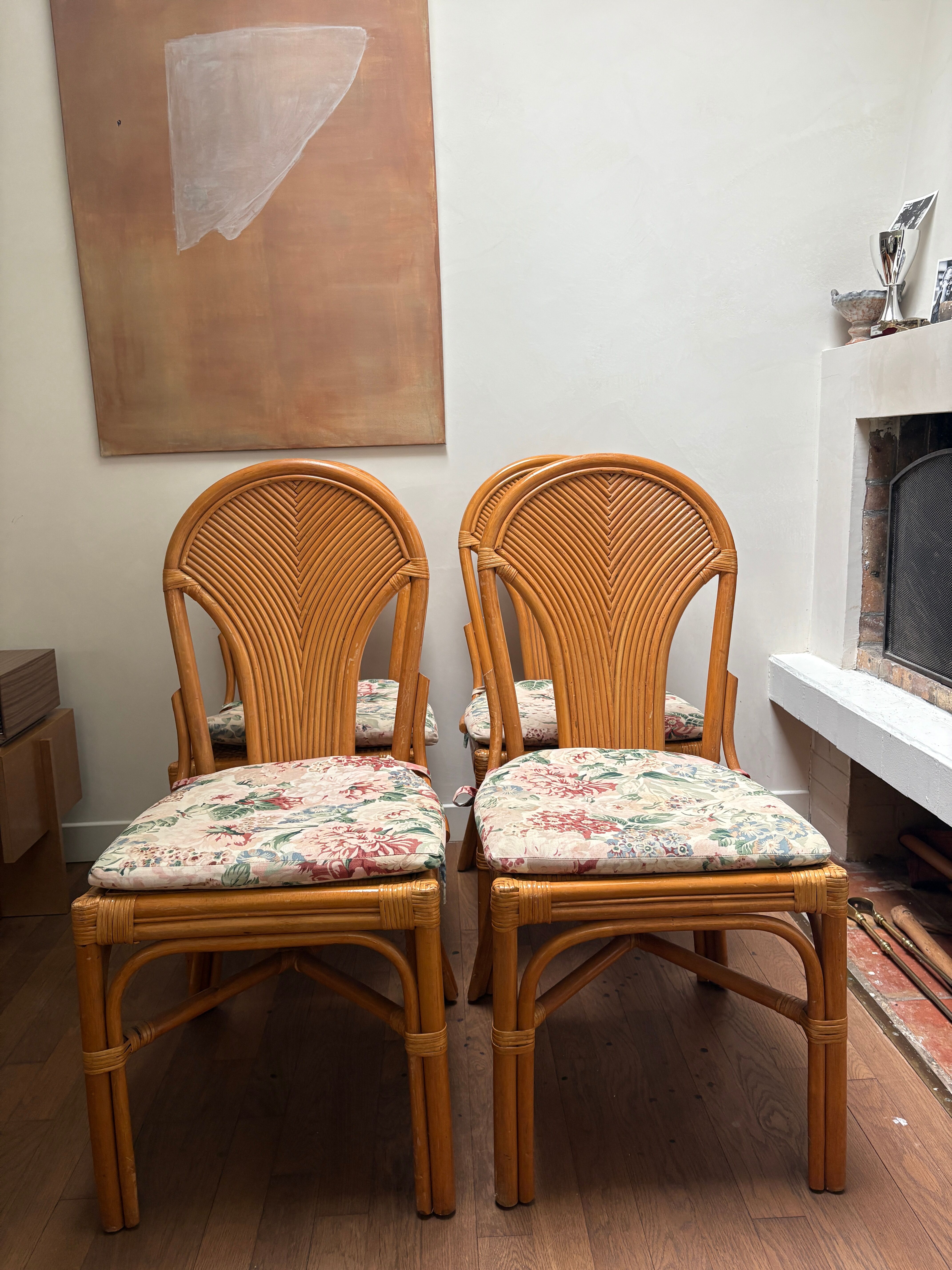 Set of 4 rattan chairs