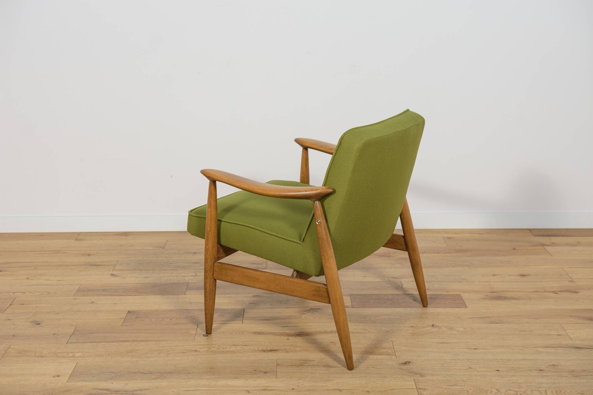 GFM-87 Armchair by Juliusz Kedziorek for Gościcińskie Furniture, Poland, 1960s