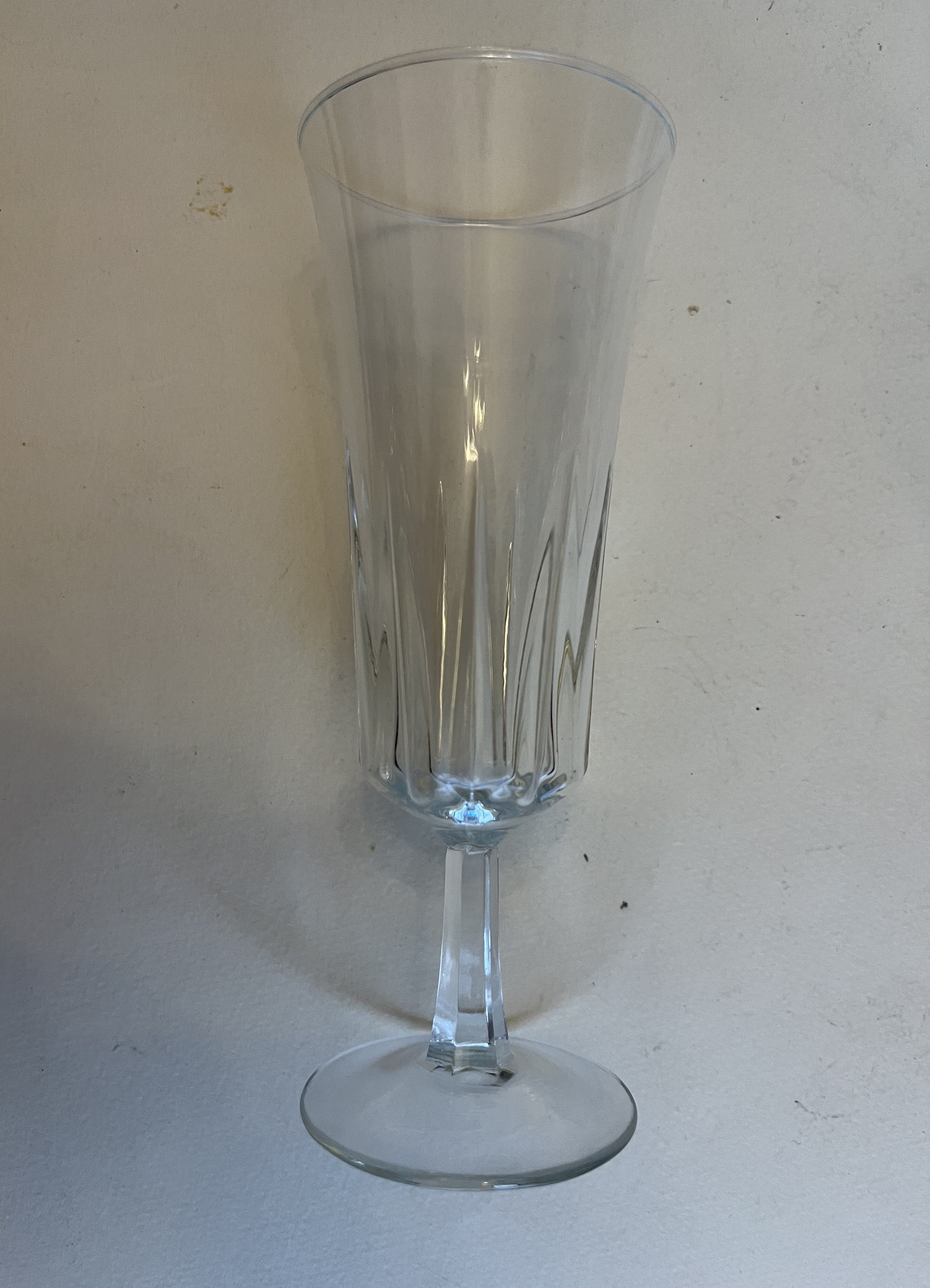 6 Champagne flutes